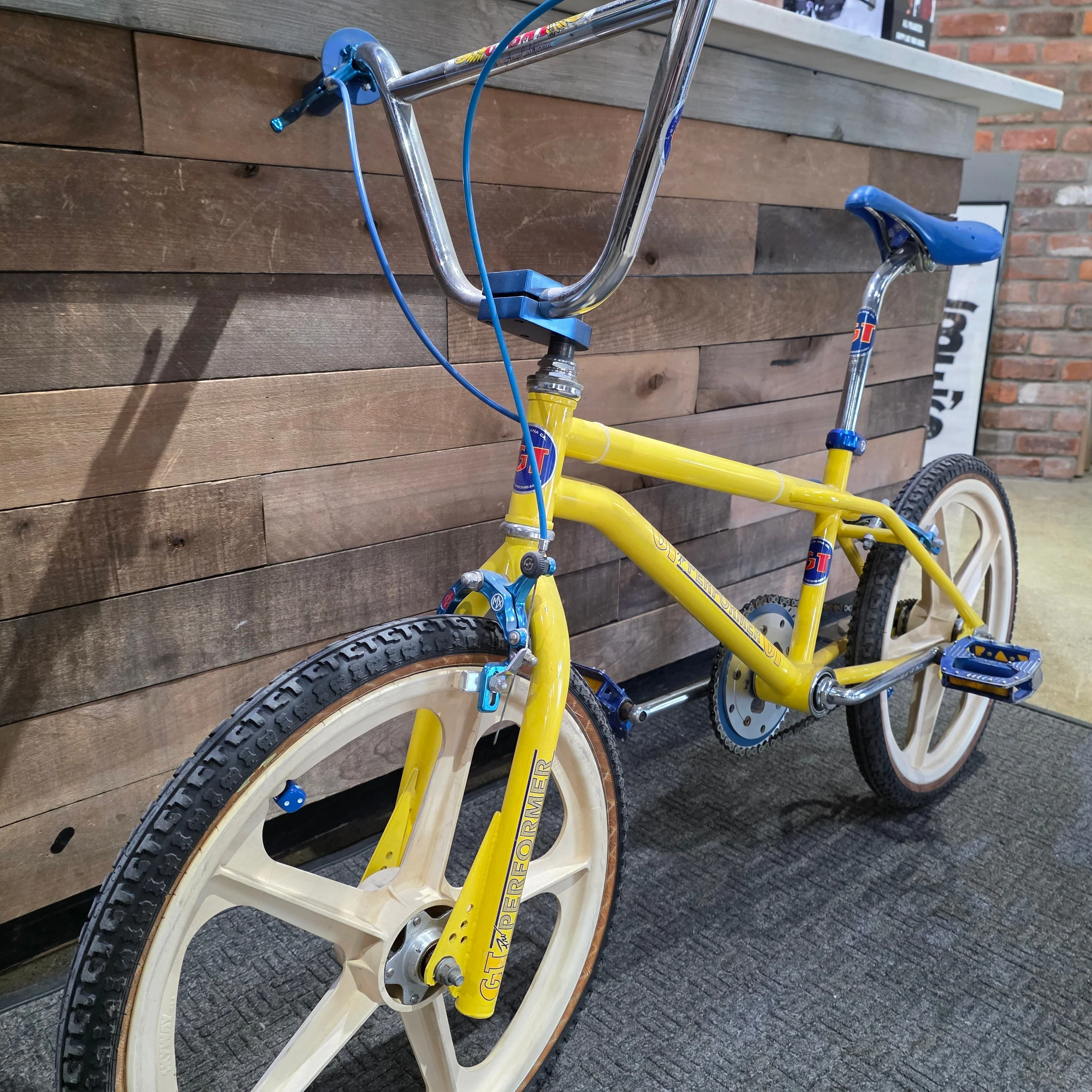1985 GT Pro Performer USA Made Eddie Fiola Replica - Image 10