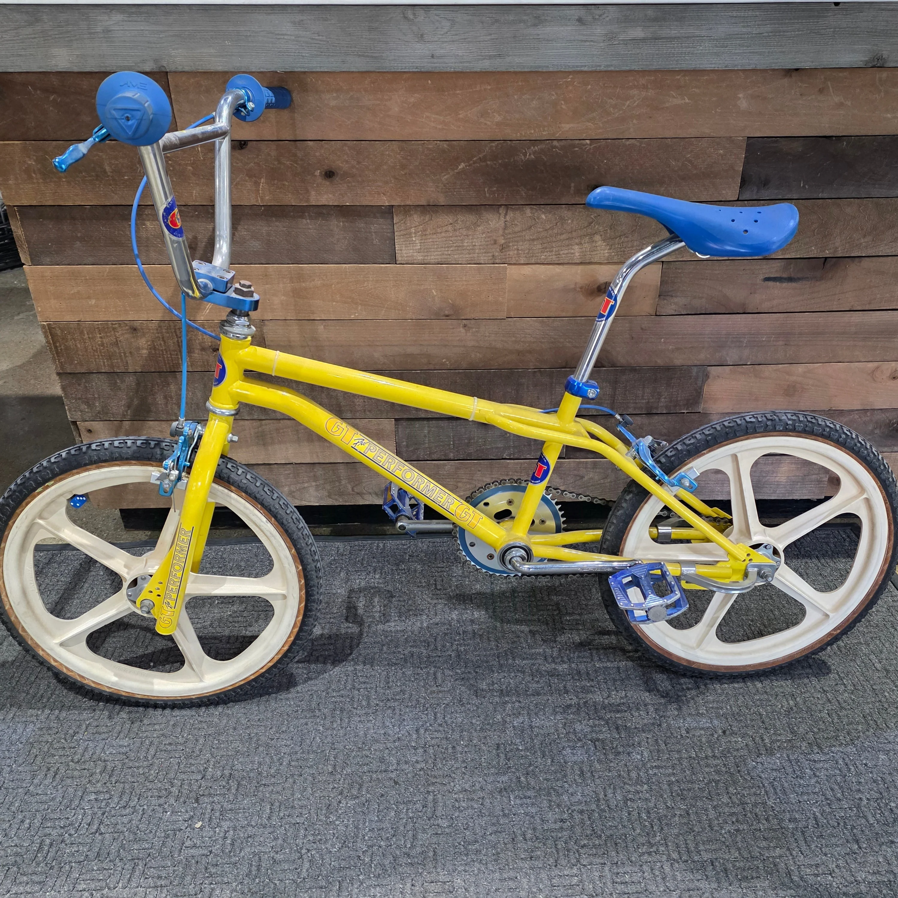 1985 GT Pro Performer USA Made Eddie Fiola Replica - Image 8