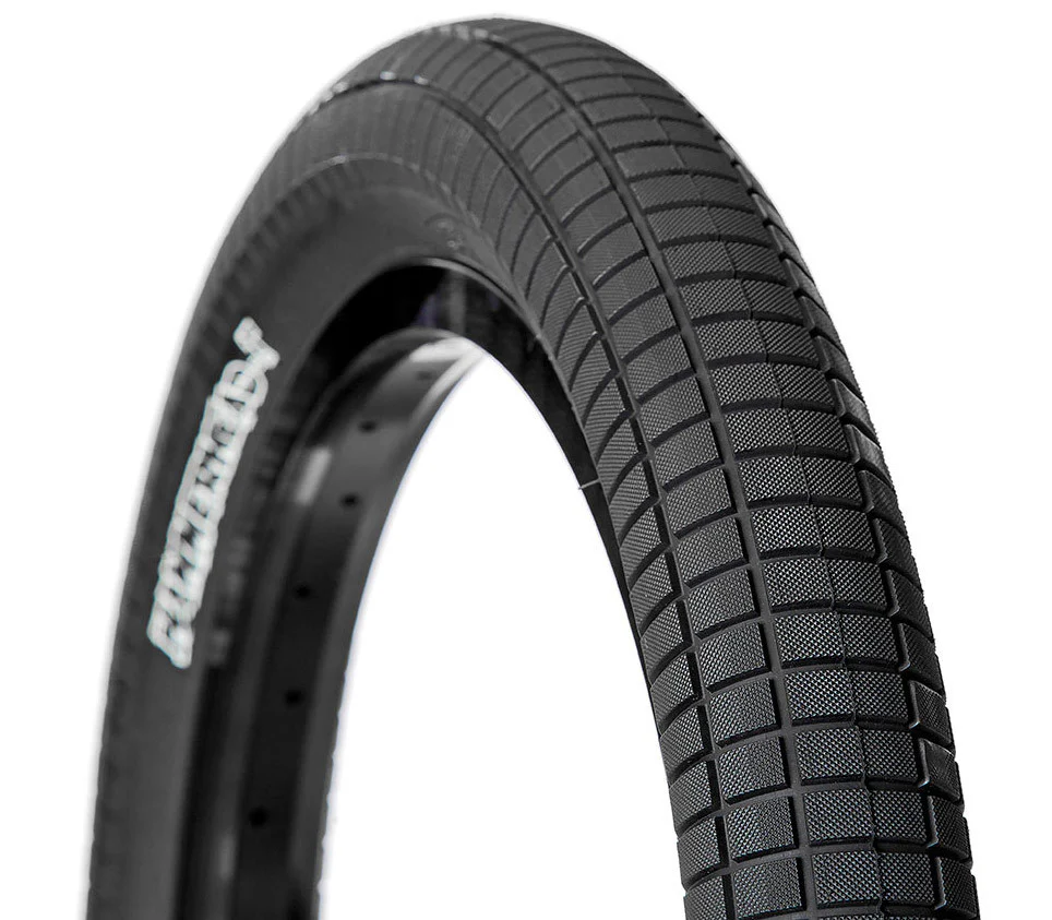 DEMOLITION HAMMERHEAD TIRE - Image 2