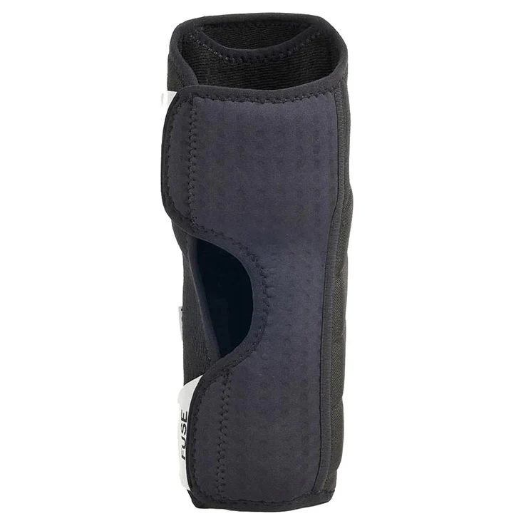 Fuse Alpha Pro Shin Pad (Kids) - Image 3