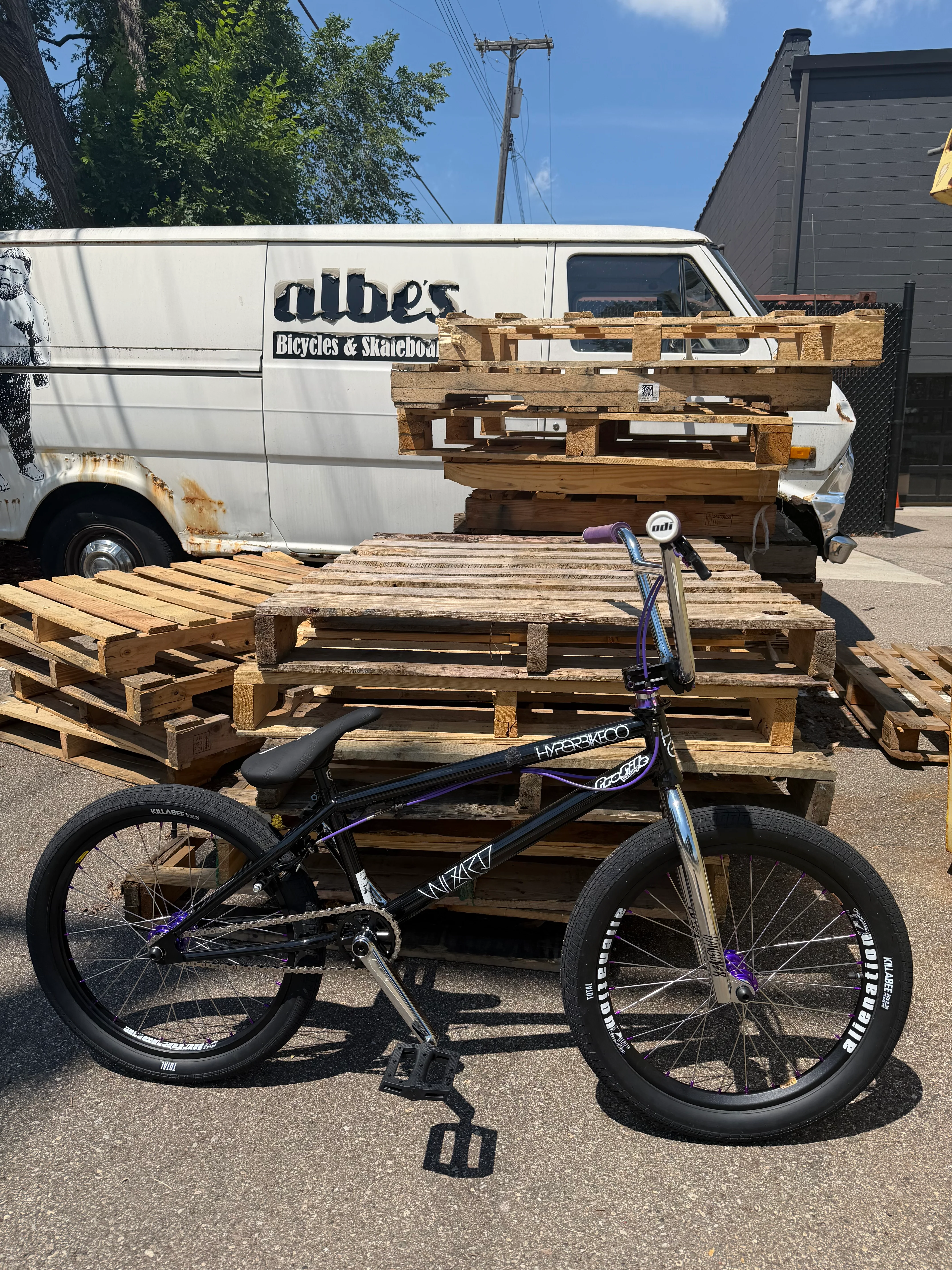 Hyper Wizard Custom Bike - Image 2