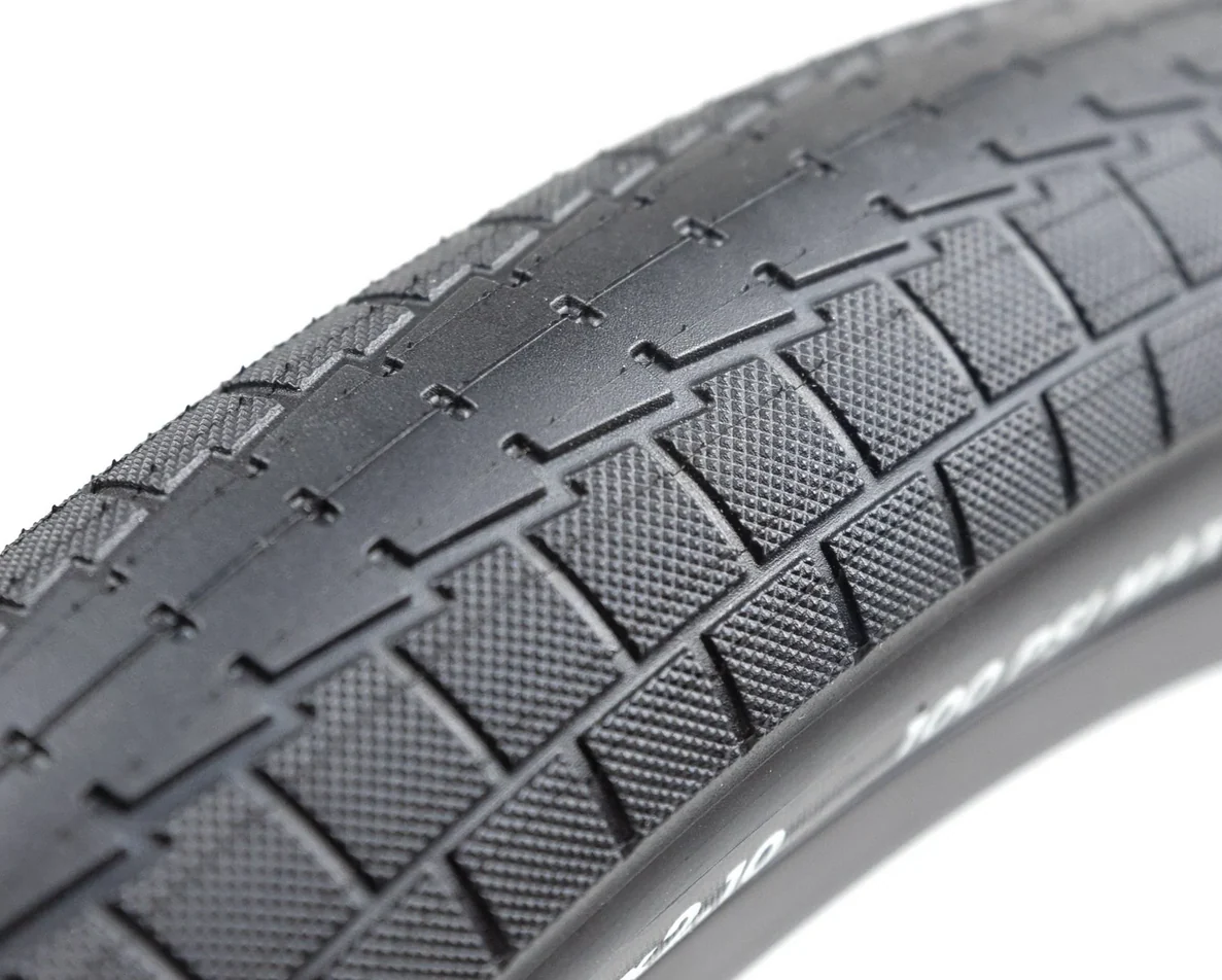 Odyssey Super Circuit Folding Tire - Image 4