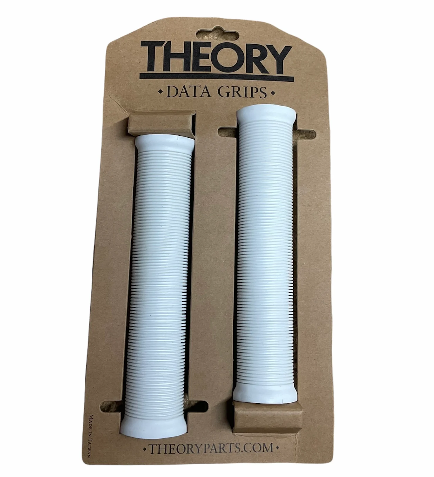 Theory Flangeless Data Grip - Image 5